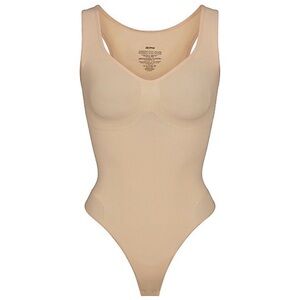 $70 Orig.  MSRP SKIMS  Seamless Sculpt Scoopneck Thong Bodysuit